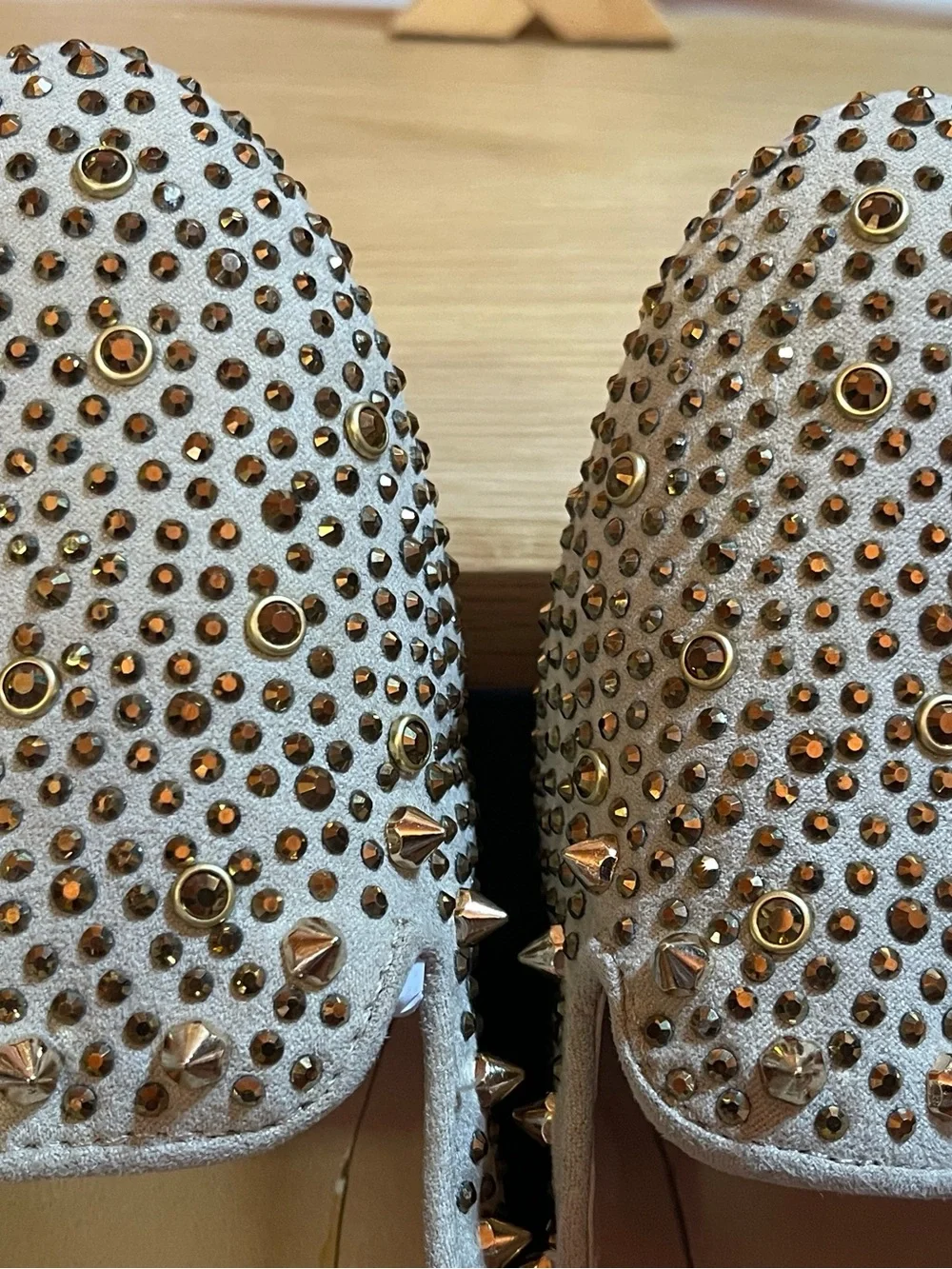 NWOB Steve Madden Studded Rhinestone & Spike Crystal Suede Loafers/Flats Sz 6.5